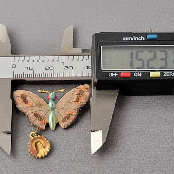 Vintage Butterfly Brooch Pin with Religious Dangling Medallion Charm 1.5" RARE - Picture 6 of 13
